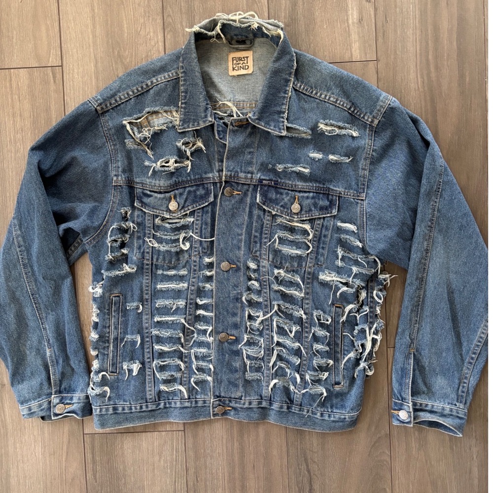 Furst of a Kind Denim Jacket Womens XXL Blue Heavily Distressed Shredded Trucker